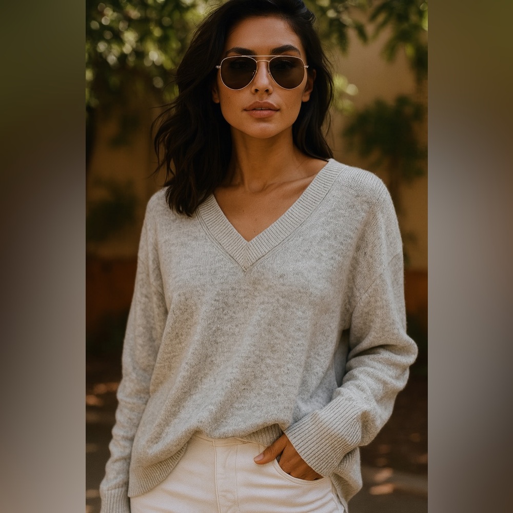 NWT Banana Republic High Low V Neck Oversized Sweater Grey Medium